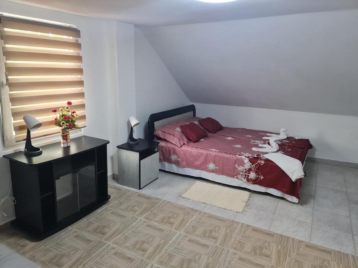 Hobby Vendeghaz Διαμέρισμα Kiskunmajsa Εξωτερικό φωτογραφία